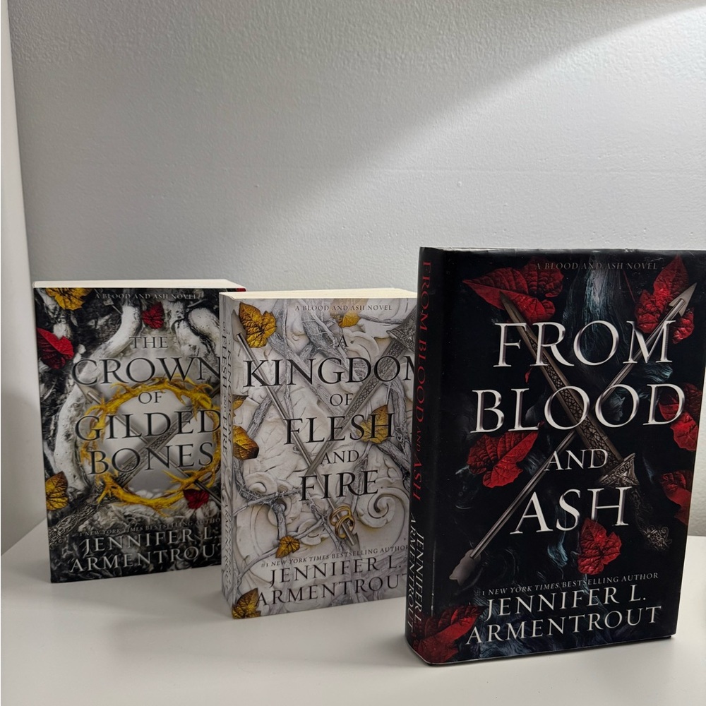 From Blood and Ash Book Series (FIRST 3 BOOKS) - Jennifer L. Armentrout